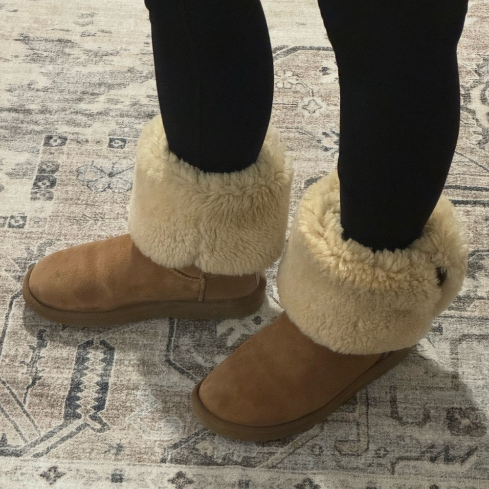 UGG Australia Bailey Button Triple Boot - image 8